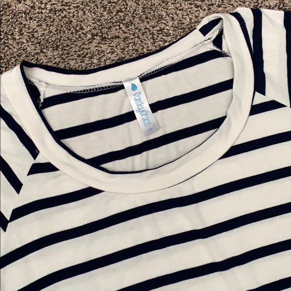 Paisley Grace ruffle sleeve tunic - Picture 2 of 3